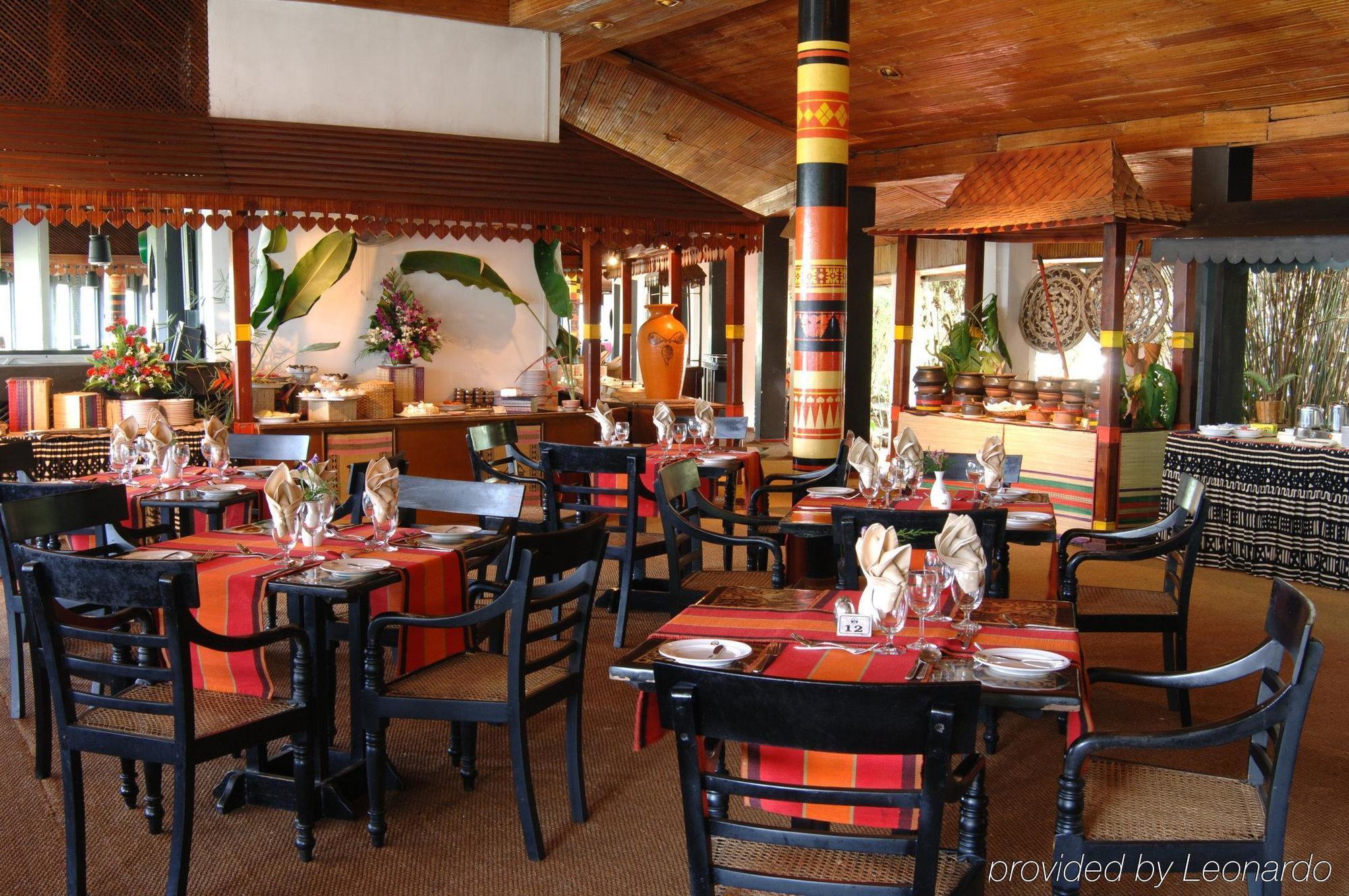 Hotel Hilltop แคนดี้ ร้านอาหาร รูปภาพ