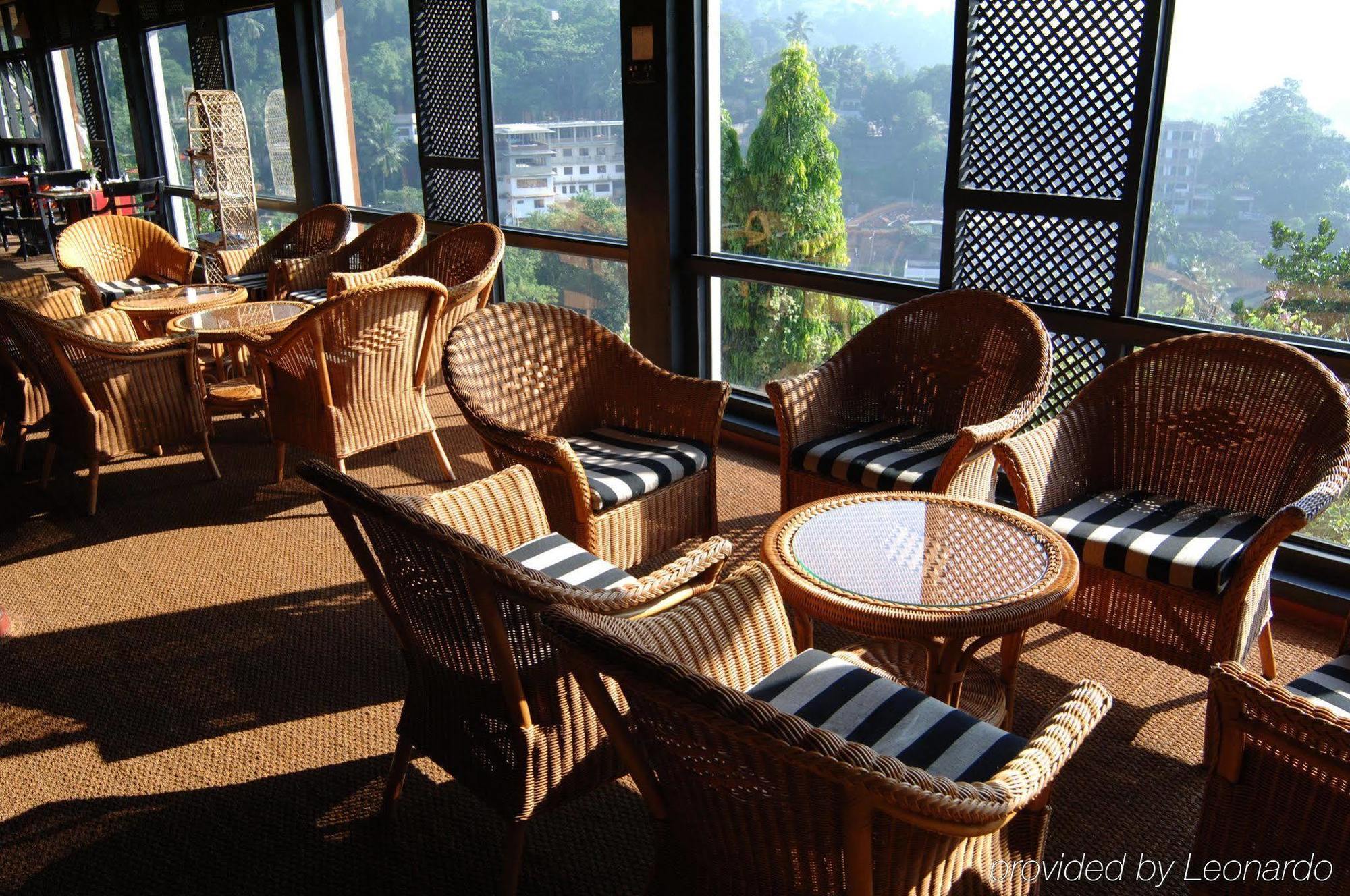 Hotel Hilltop แคนดี้ ร้านอาหาร รูปภาพ
